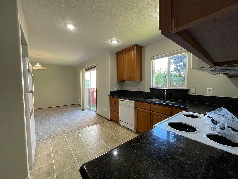 14983 SE Sieben Creek Dr — Photo 4
