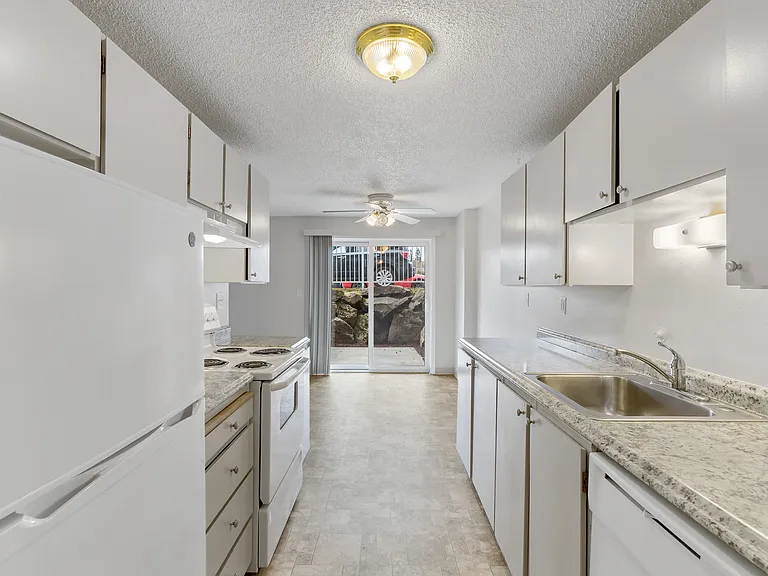 Riviera Apartments Northgate — Photo 27