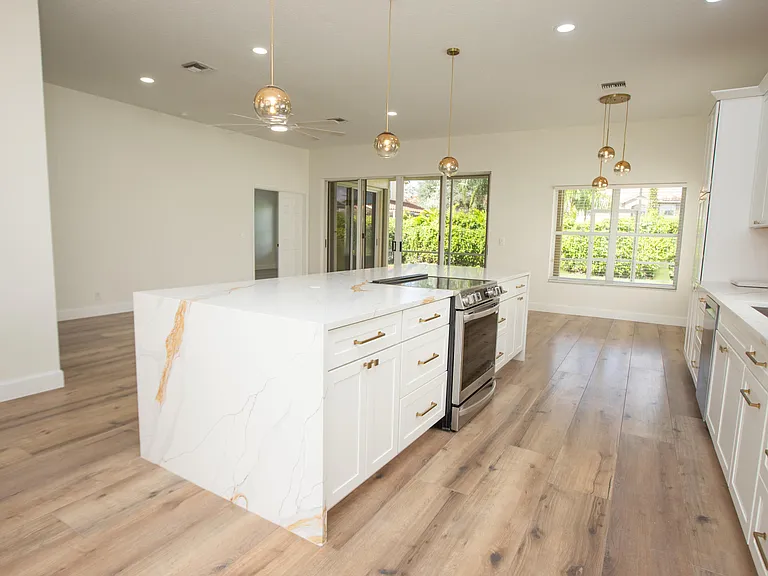 10881 La Salinas Cir — Photo 6