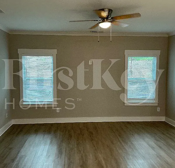241 Bethany Manor Ct — Photo 2