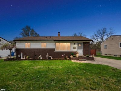 4700 Berwyn Dr, Warren, MI, 48092