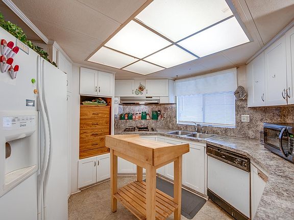 4th image of 15750 Arroyo Dr Space 129