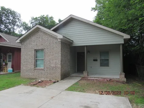 2135 Hickory St, Conway, AR 72034