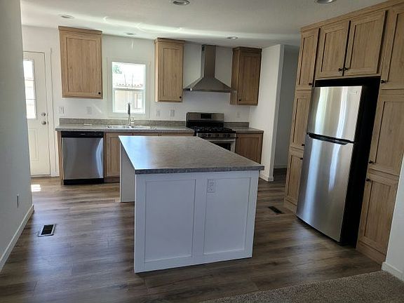 2nd image of 4650 E Carey Ave #9