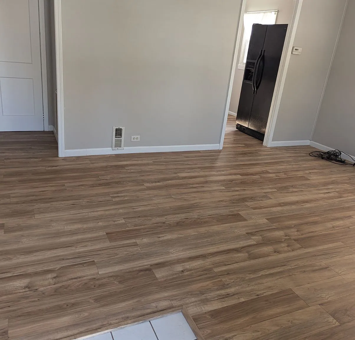 2 bed, 700 sqft, $1,200 — Photo 4