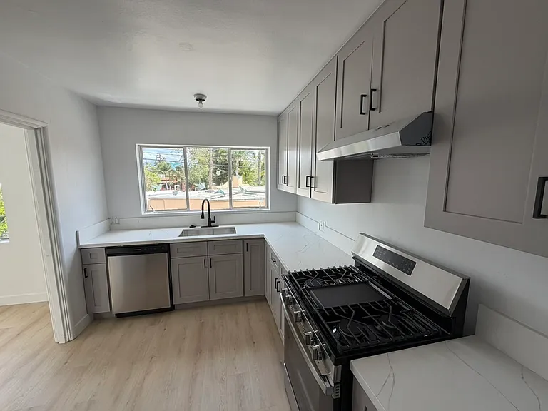 kitchen (facing sink)