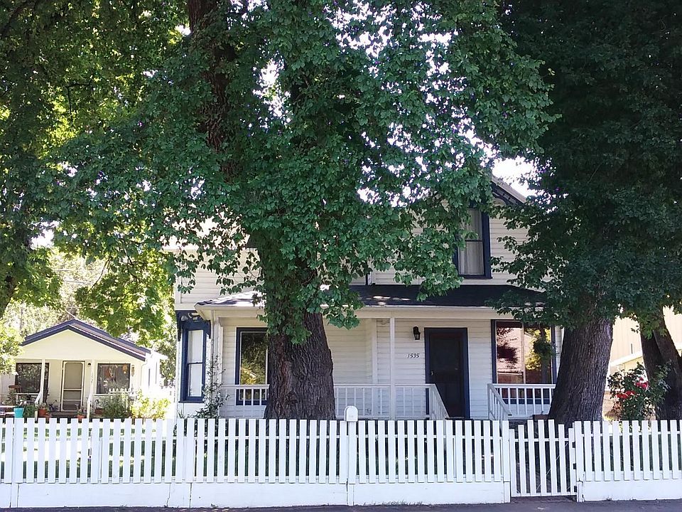 Welcome to the Most Beautiful House on Mill Street. If you click on these photos in order, I will walk you through a photo tour of the inside and then the outside of the house - and photos of nearby waterfalls & rivers - Photo taken before tree trim :-)