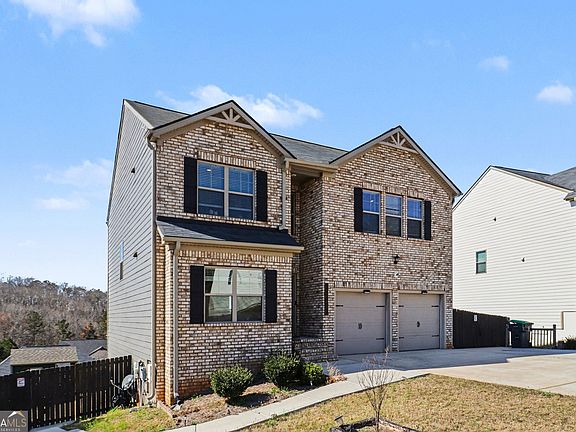 2nd image of 411 Toronto Cir