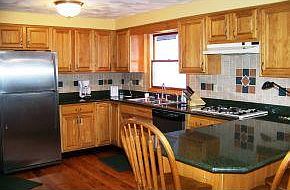 5th image of 17 Midwood Dr