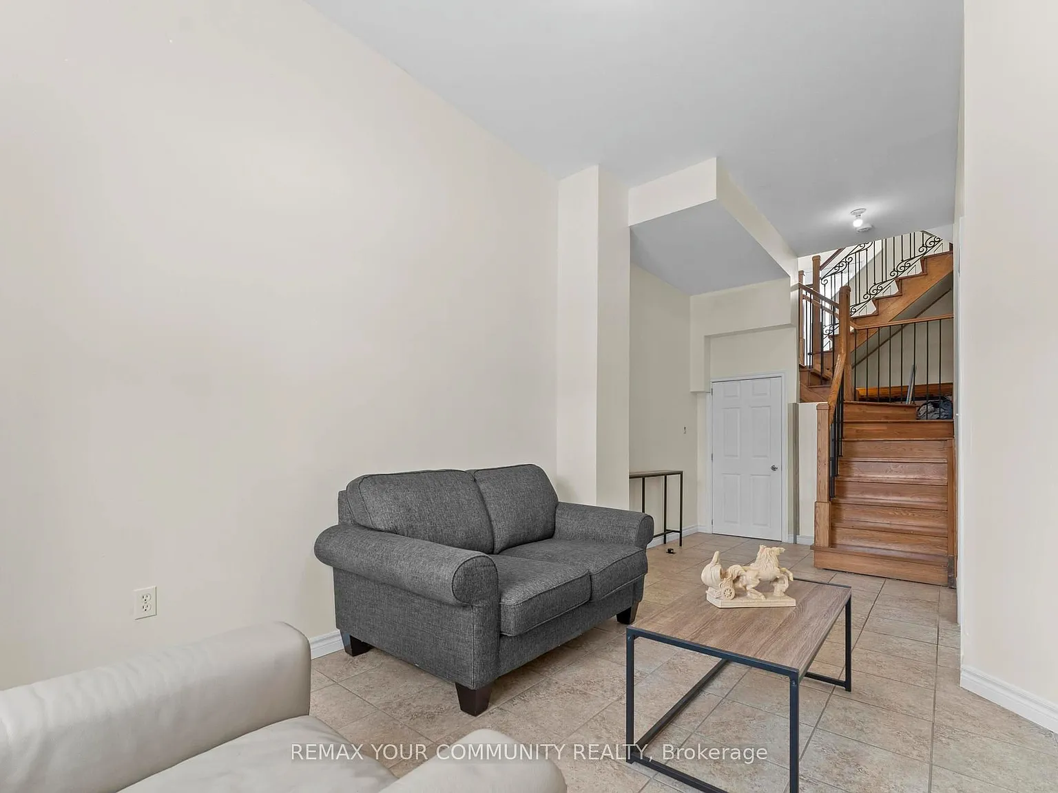 1 bed, $1,000 — Photo 4