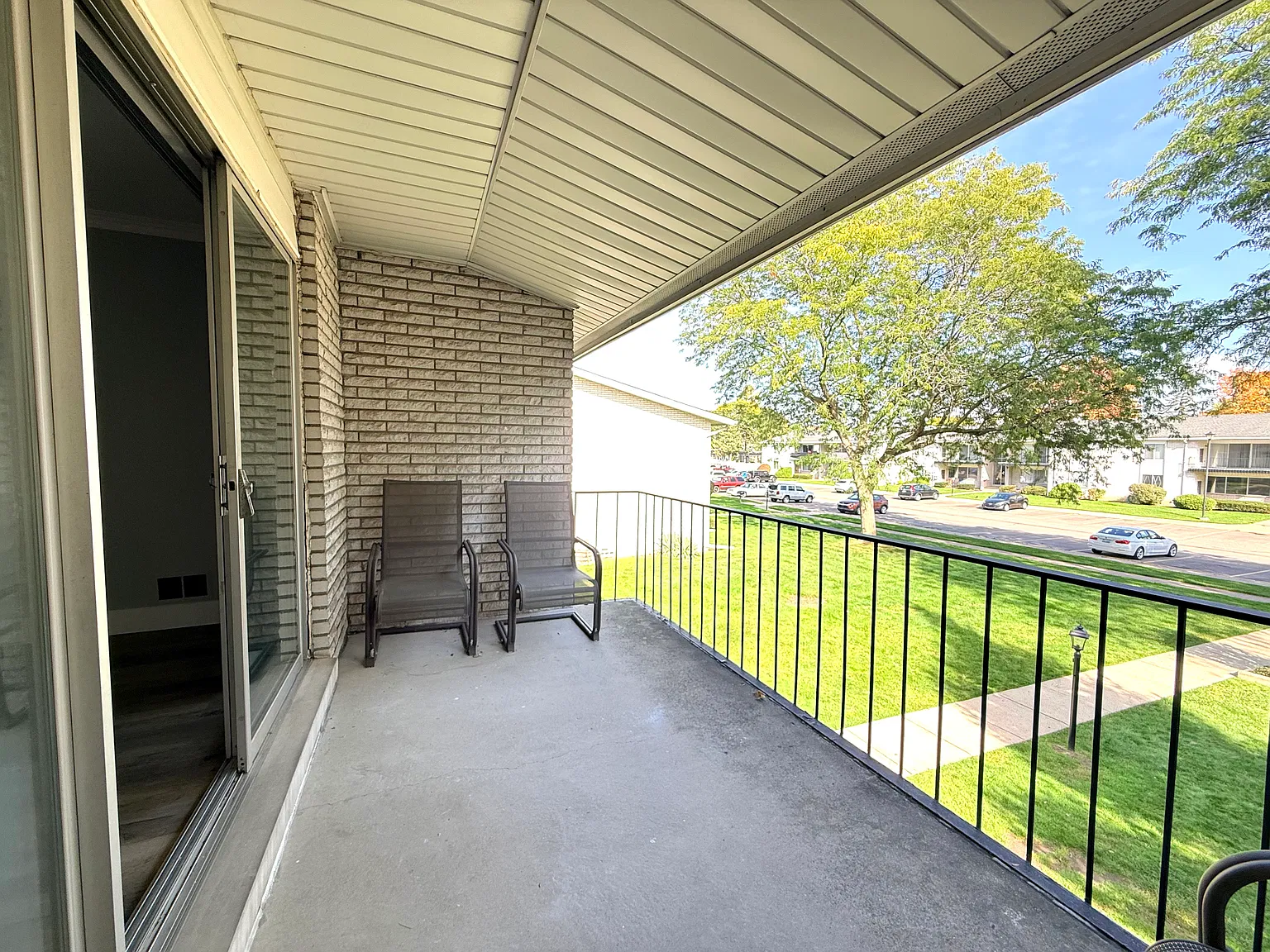 2 bed, 1122 sqft, $1,500 — Photo 4