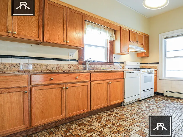 25 Monastery Rd — Photo 1
