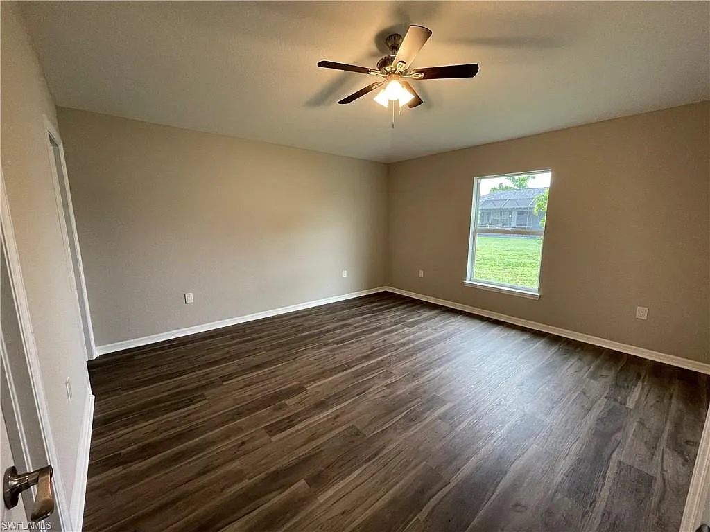 Cape Coral — Photo 4