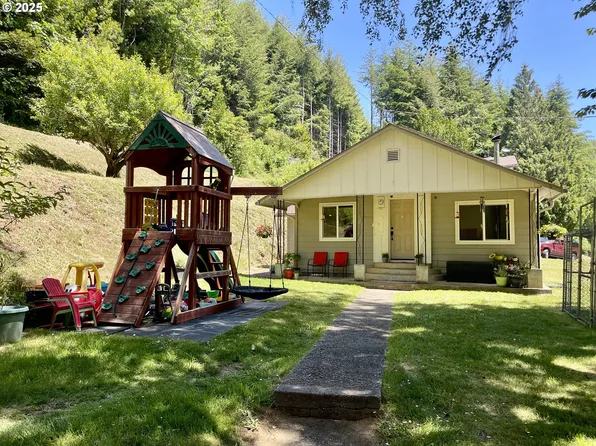96343 Coos Sumner Ln, Coos Bay, OR 97420