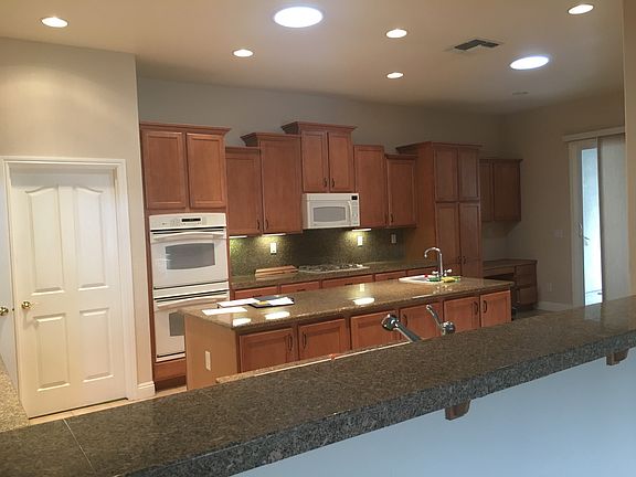 3rd image of 2527 Aspen Valley Ln