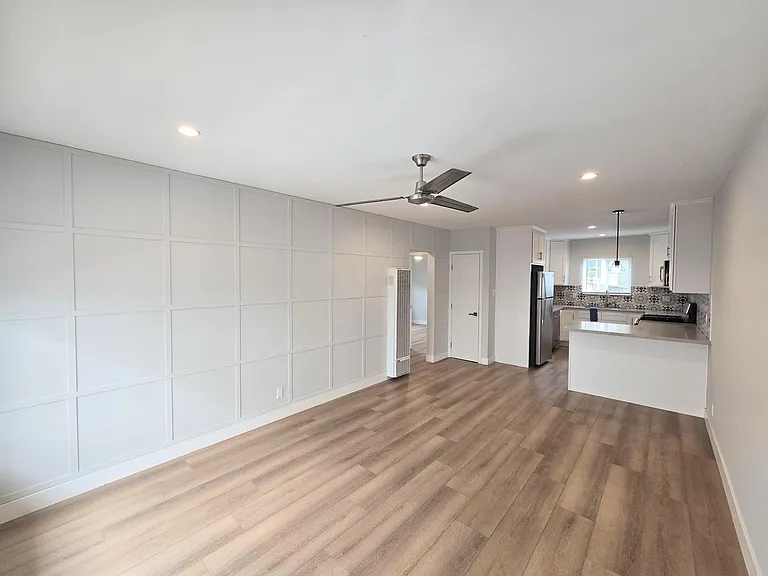 644 Pier Ave #1 — Photo 3