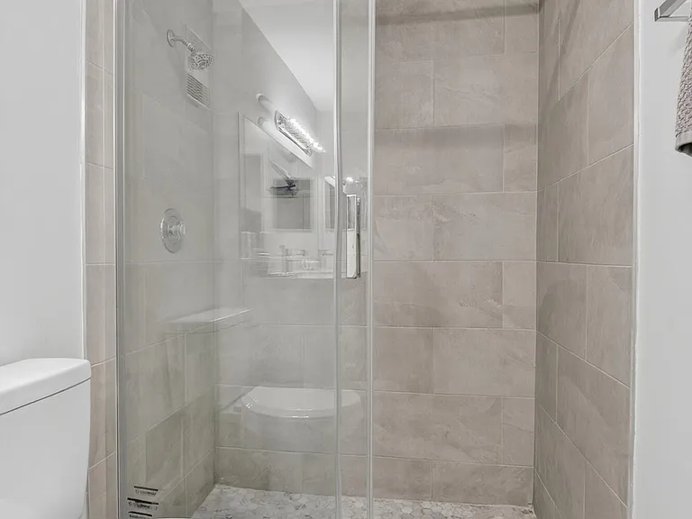8256 Summerbreeze Ln — Photo 25