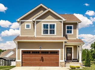 1017 Camden Trl, Greenbrier, TN 37073