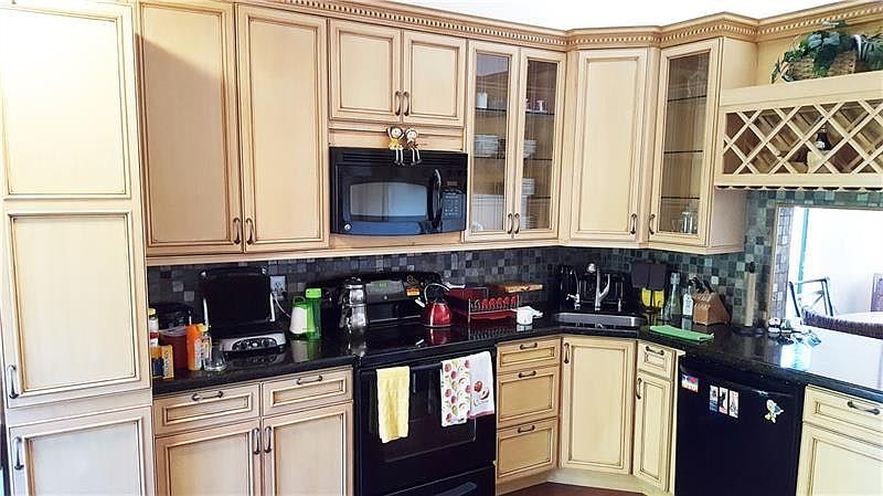1st image of 5129 E Lakes Dr