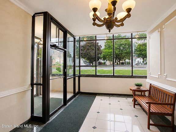 2nd image of 1160 Richmond Rd APT 7F