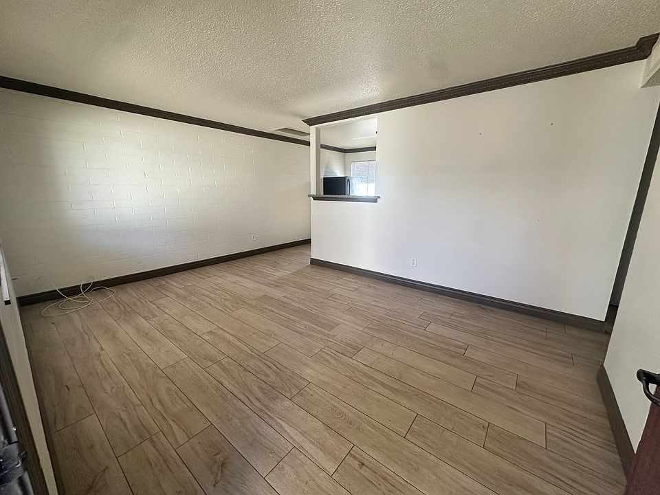 1st image of 822 W Maryland Ave APT A