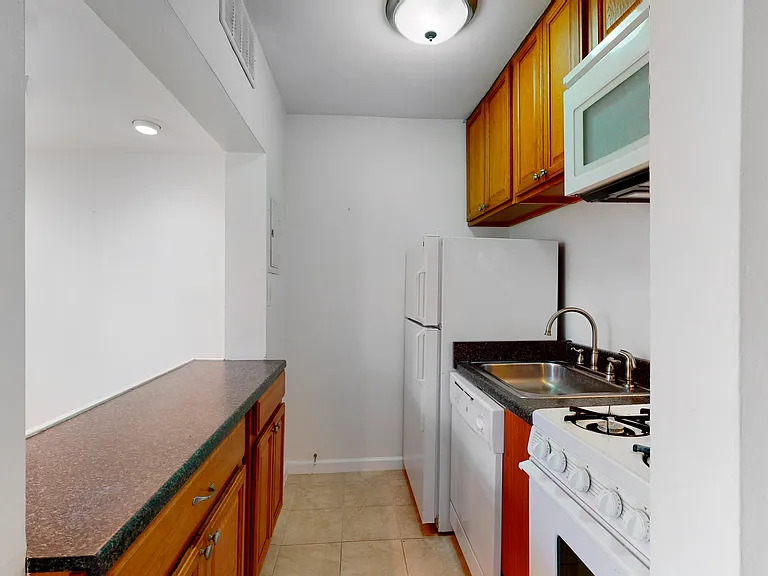 450 River Rd #C — Photo 10