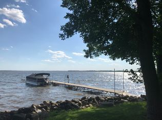 W7849 Willow Rd, Fort Atkinson, WI 53538