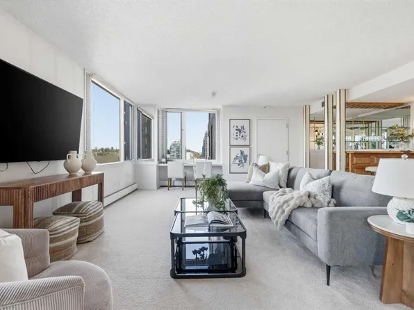 500 E Eau Claire Ave SW #1001A, Calgary, AB T2P 3R8