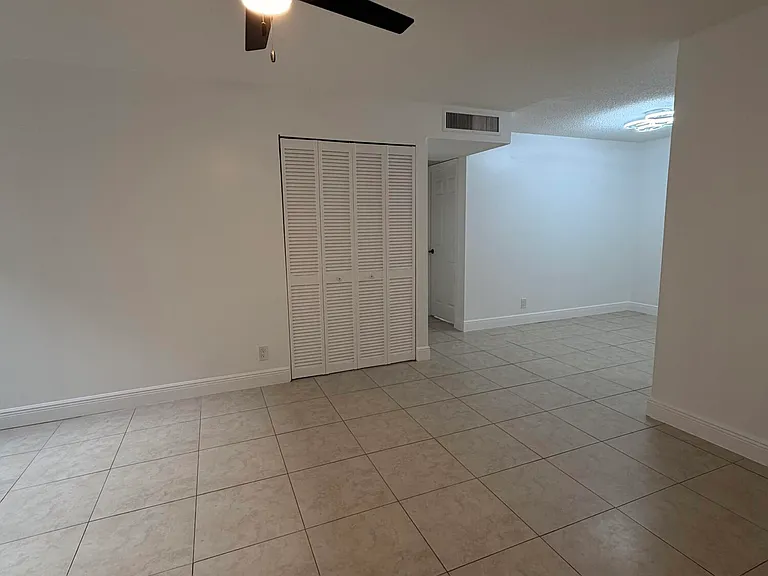 2661 Riverside Dr #2 — Photo 5