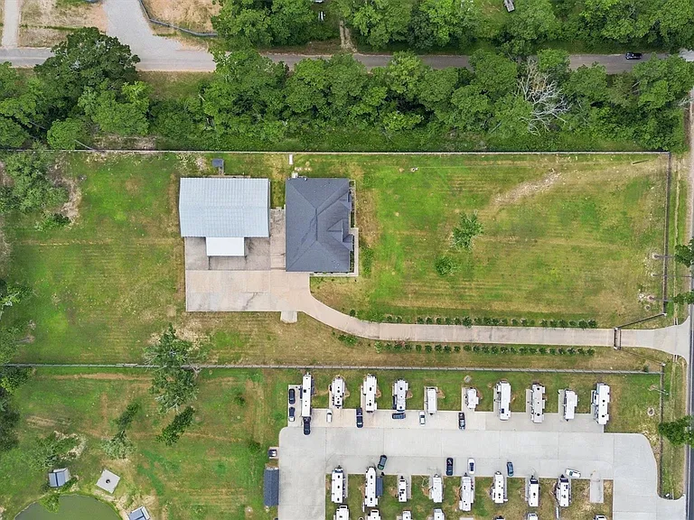 1165 FM 1725 Rd — Photo 31