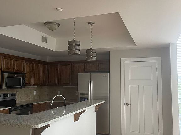 5th image of 277 S Gay St #204