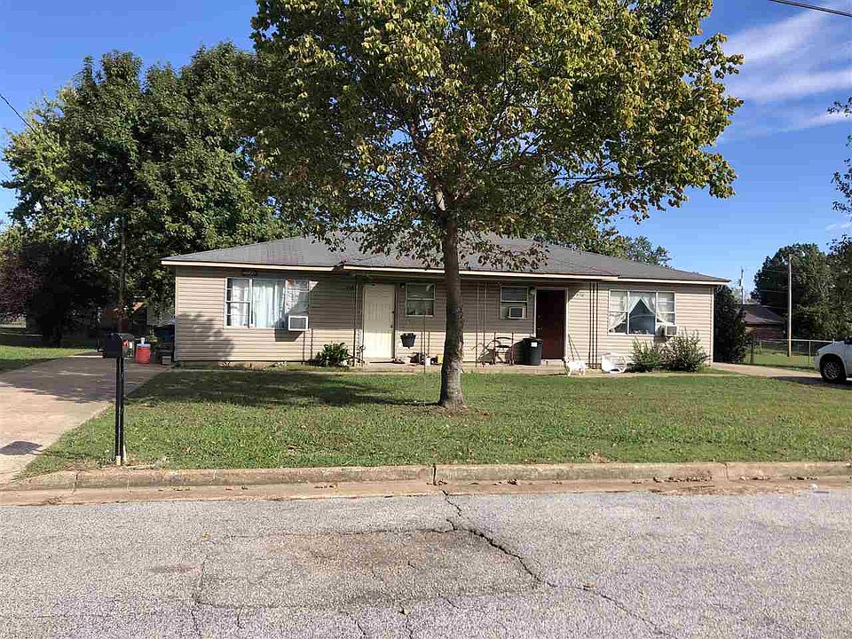 1st image of 470-480 Dianne Dr