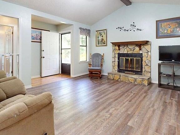 4th image of 118 Fair Oaks Dr