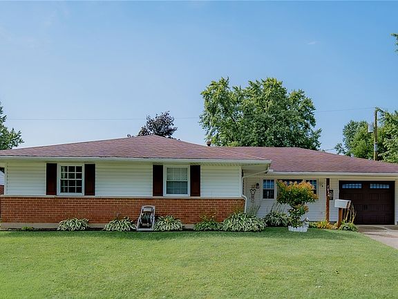 3rd image of 7834 Harshmanville Rd