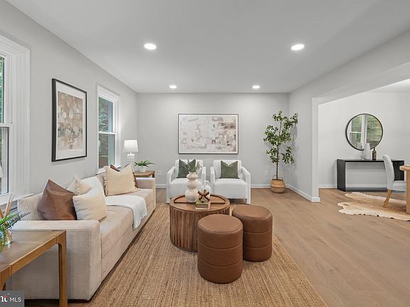 4th image of 2402 Beekay Ct