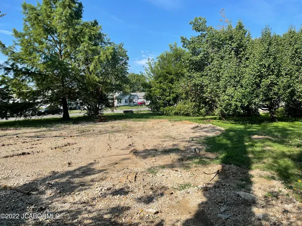 1221 E Jackson St, Mexico, MO 65265