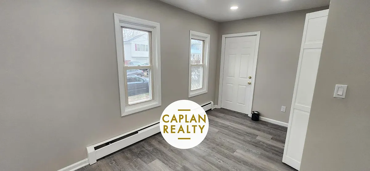 Building Photo - 51 Whiting St #1L