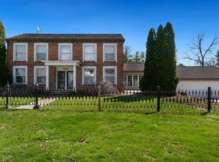 8107 S Main St, Dixon, IL 61021