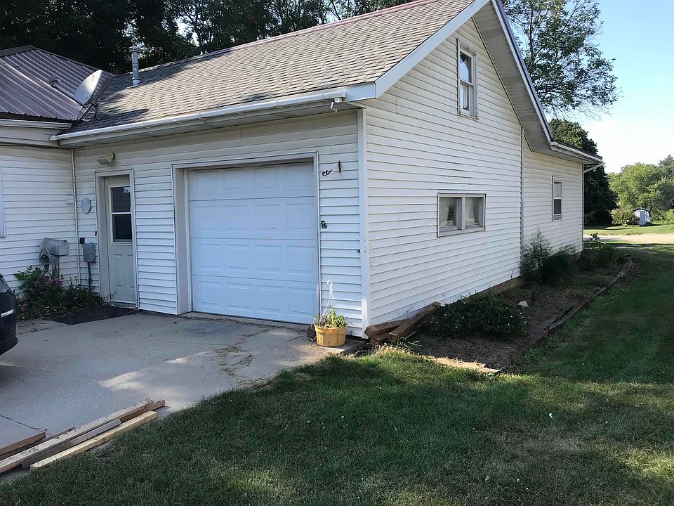 304 W Main St, Riceville, IA 50466 Zillow