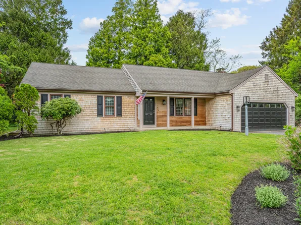 290 Riverview Lane, Barnstable, MA 02630