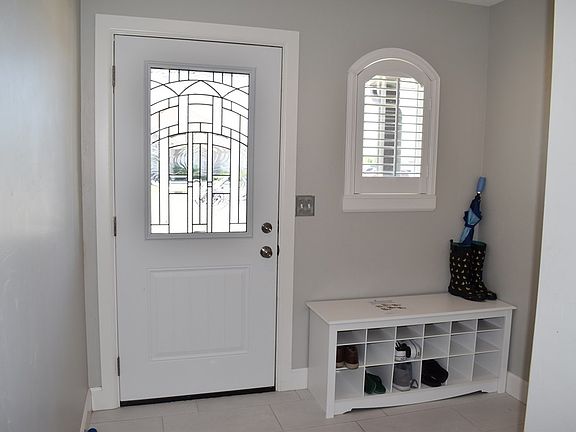 3rd image of 3634 Potomac Way
