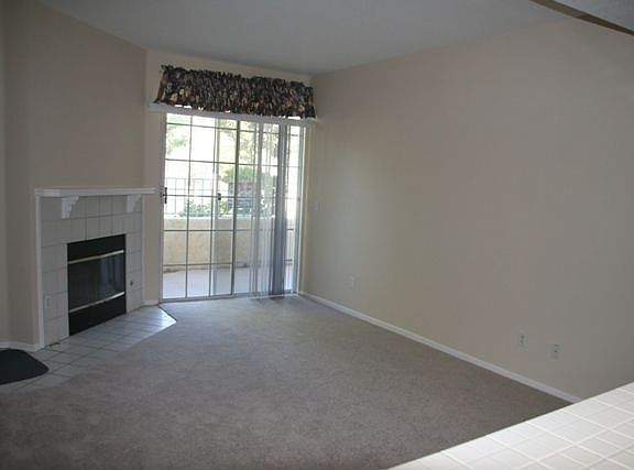2nd image of 24135 Del Monte Dr Unit 215