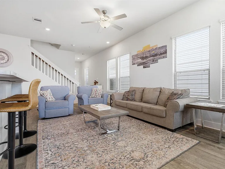 4429 Ibiza Ln — Photo 6