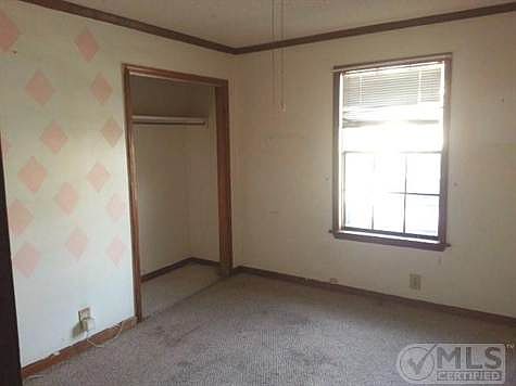 5th image of 2241 NE 1st Ln