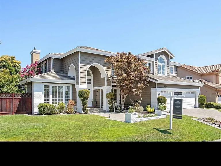 1274 Sunrise Ridge Dr — Photo 2