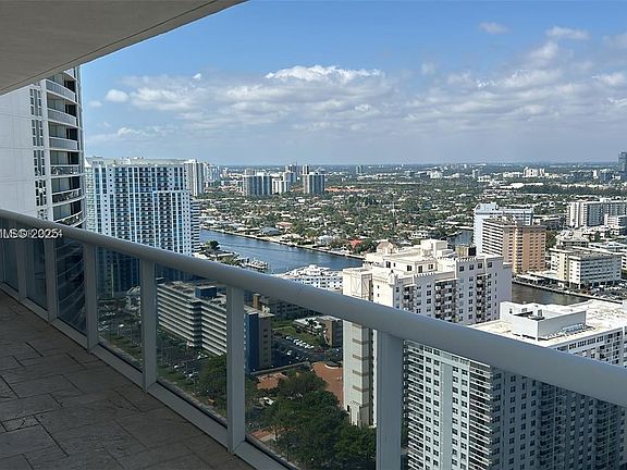 5th image of 1830 S Ocean Dr APT 3208