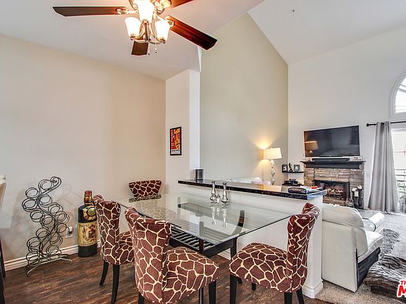 5th image of 10604 Valley Spring Ln Unit 305