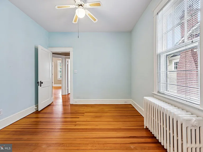 526 N Ivy St — Photo 29