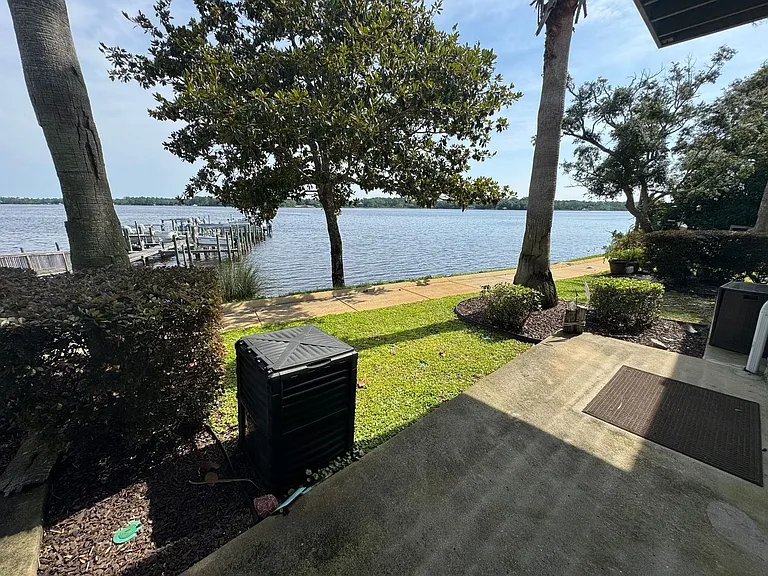 7282 Jacobs Trl — Photo 12