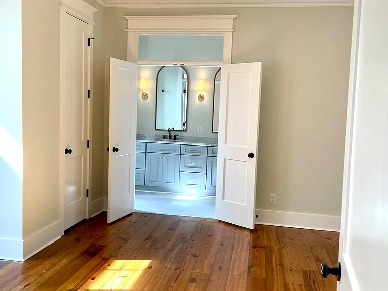 549 E Gwinnett St — Photo 8